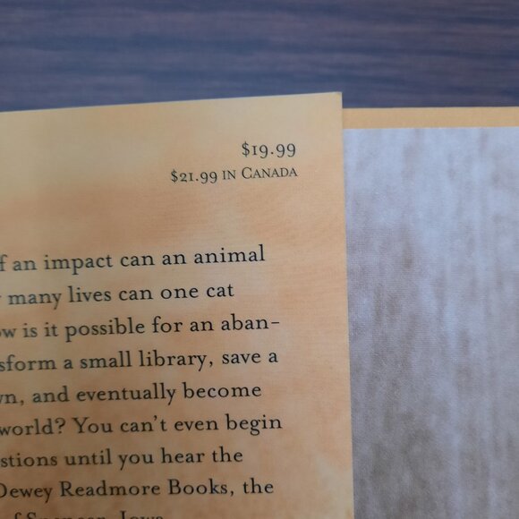 Dewey: The Small-Town Library Cat Who Touched the World - Picture 6 of 6